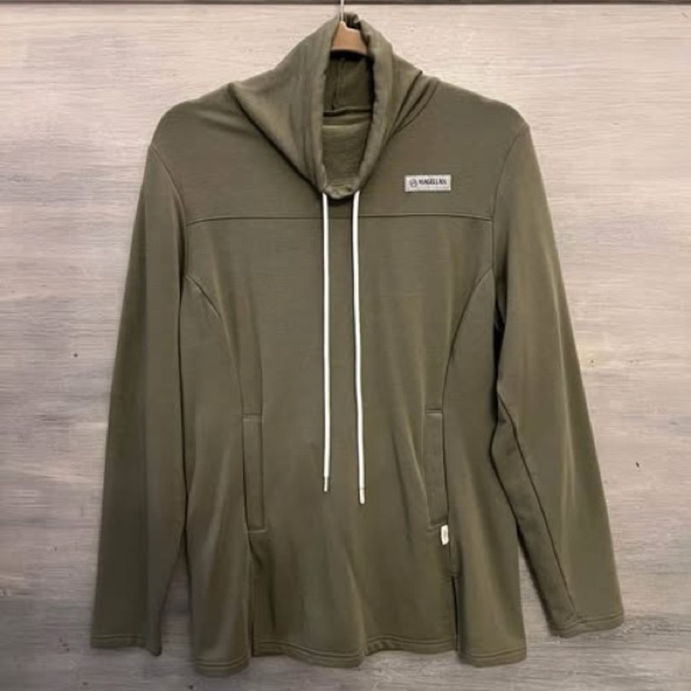 Magellan Outdoors Boyfriend Fit Khaki Green Athletic‎ Pullover XS Good Condition